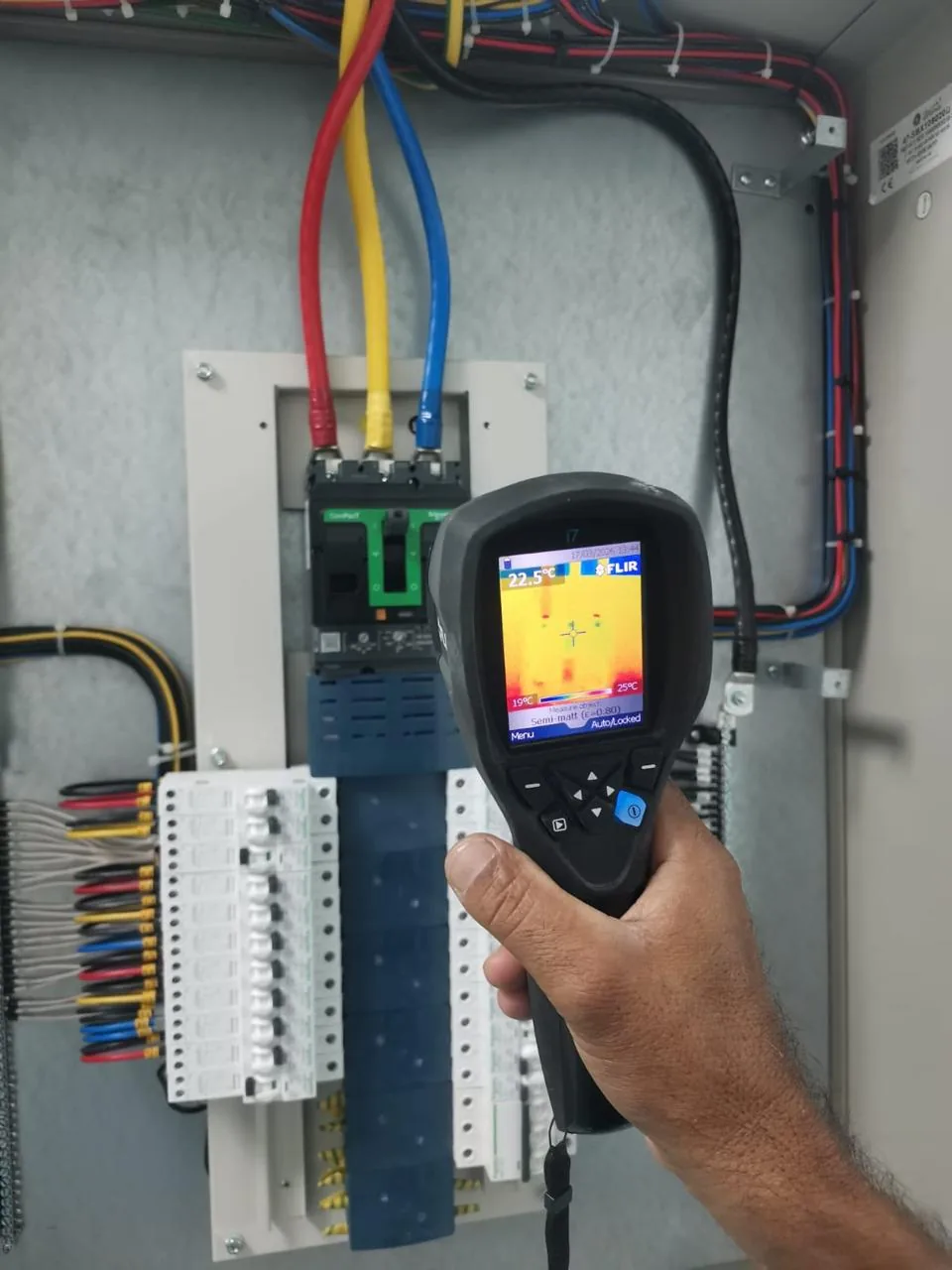 Thermal imaging survey on distribution board